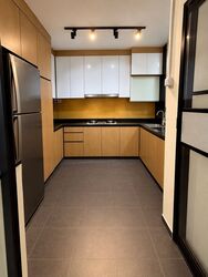 Blk 558 Jurong West Street 42 (Jurong West), HDB Executive #634587901
